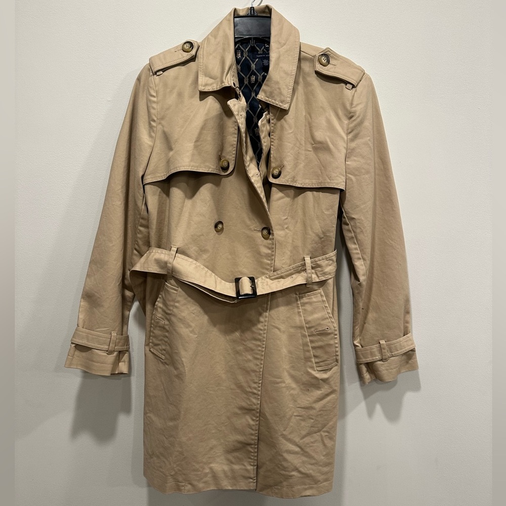 Tommy Hilfiger lightweight women’s trench coat